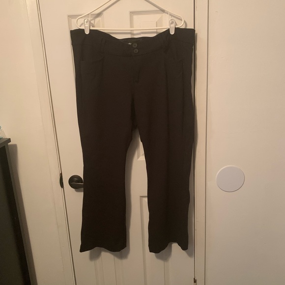 Black Torrid Studio pants - Picture 2 of 4